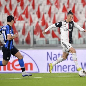  因西涅里程碑之战,助攻帽子戏耍国米  